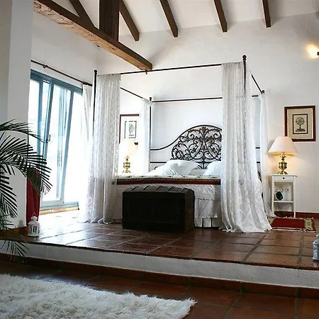 Muse Pensionat 4*